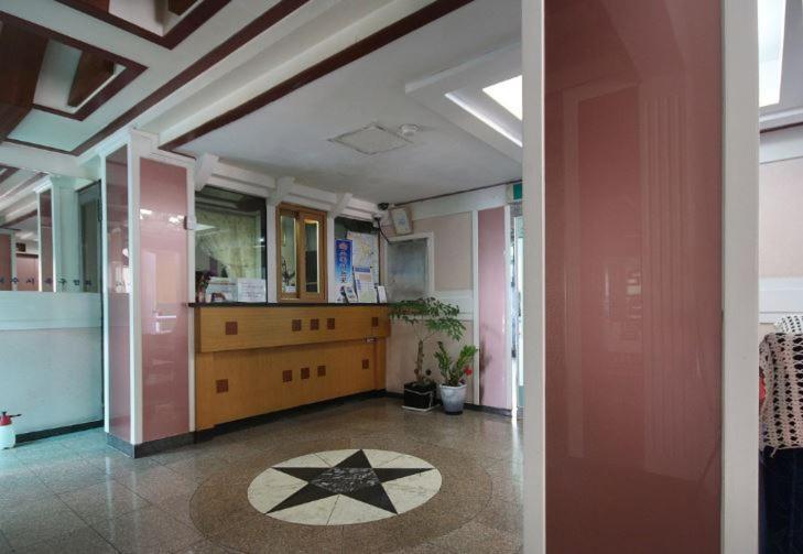 Lee Motel Yeosu Exterior foto